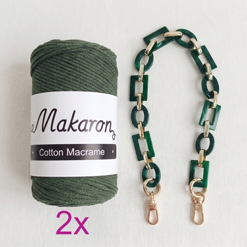 2 klubka + řetízek + háček