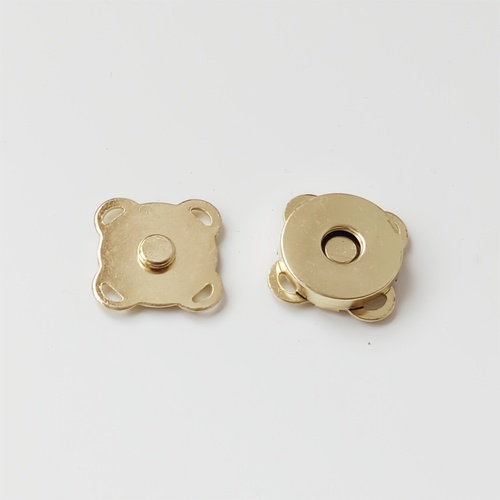 Magnetické zapínání zlaté