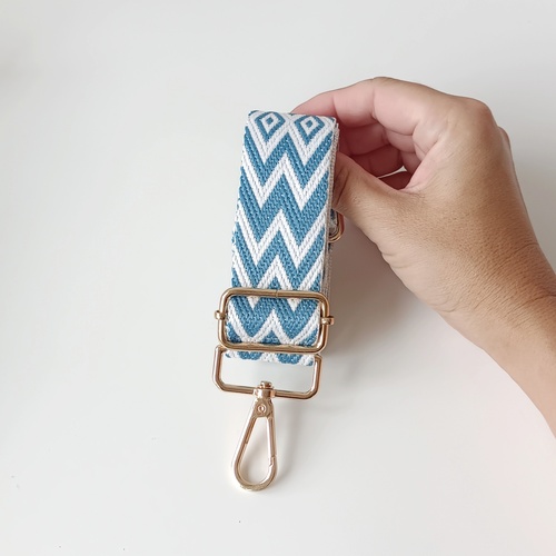 Popruh tyrkys bílý