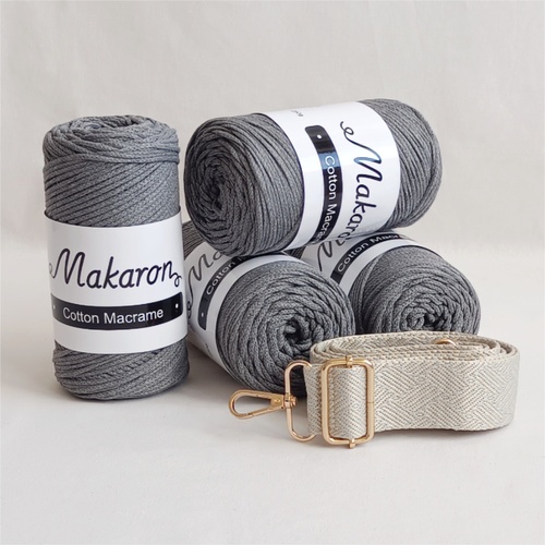 4 klubka + popruh + háček