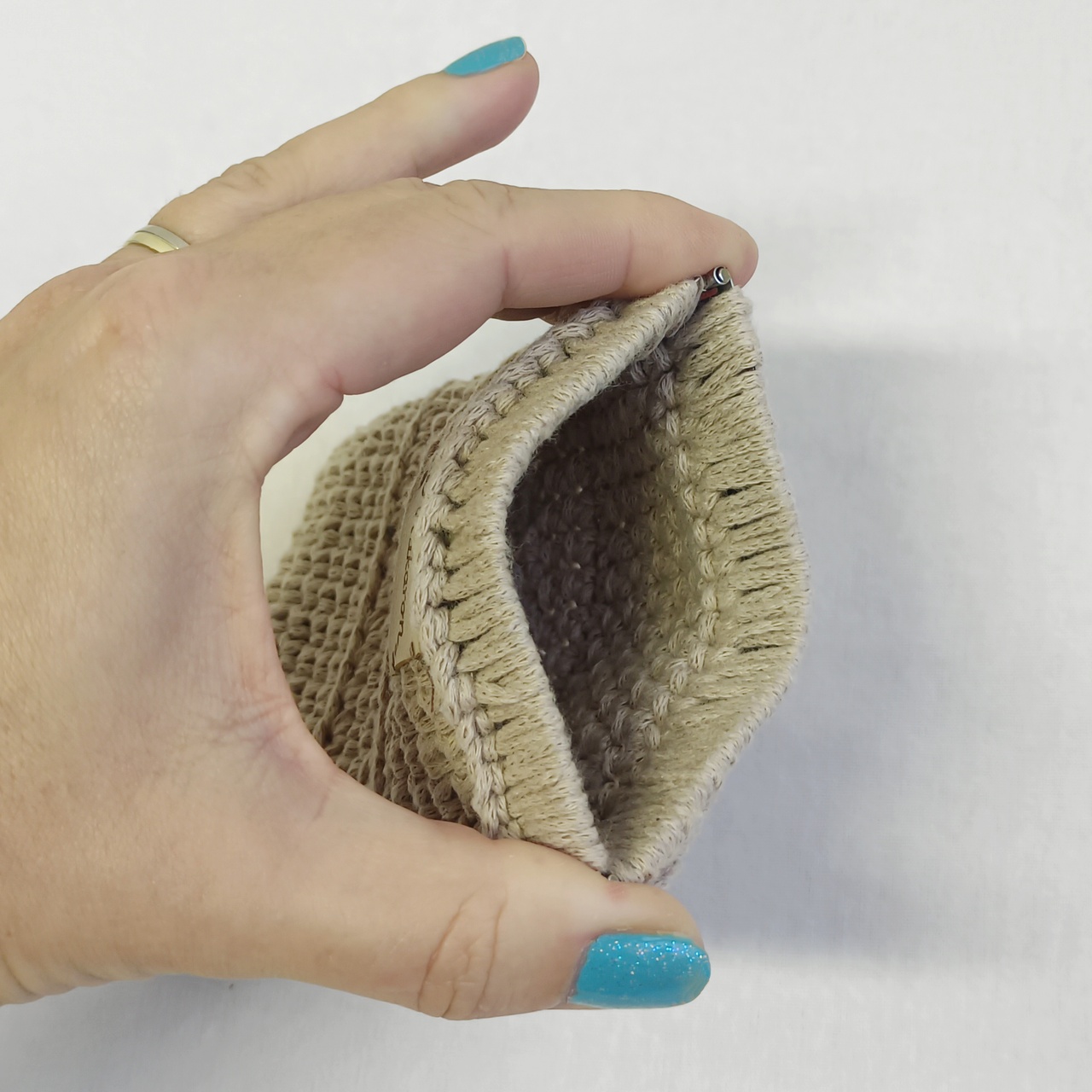 Kapsička střední - 2