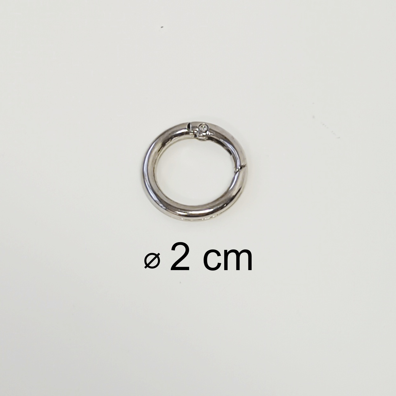 Karabina kulatá stříbrná