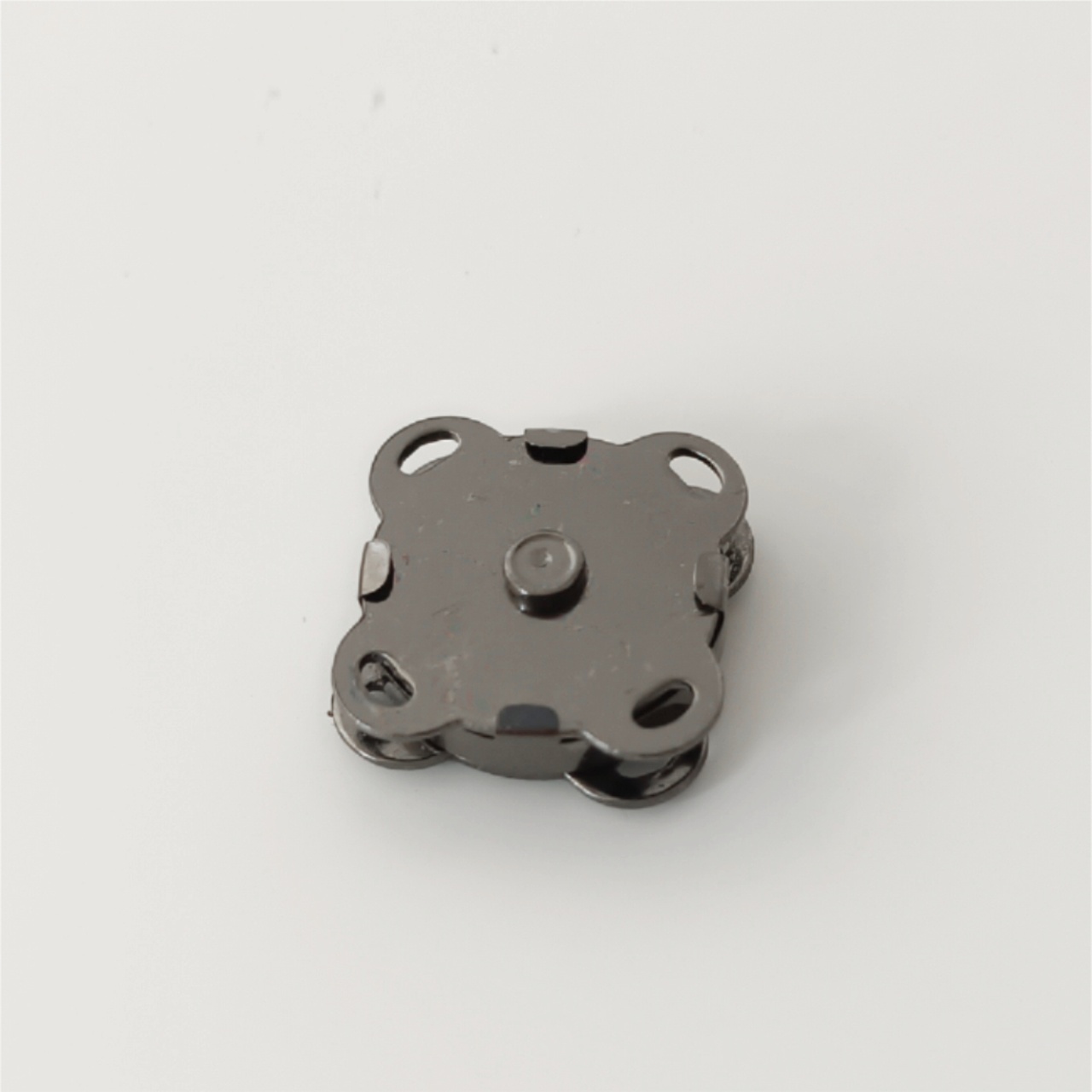 Magnetické zapínání černé - 1