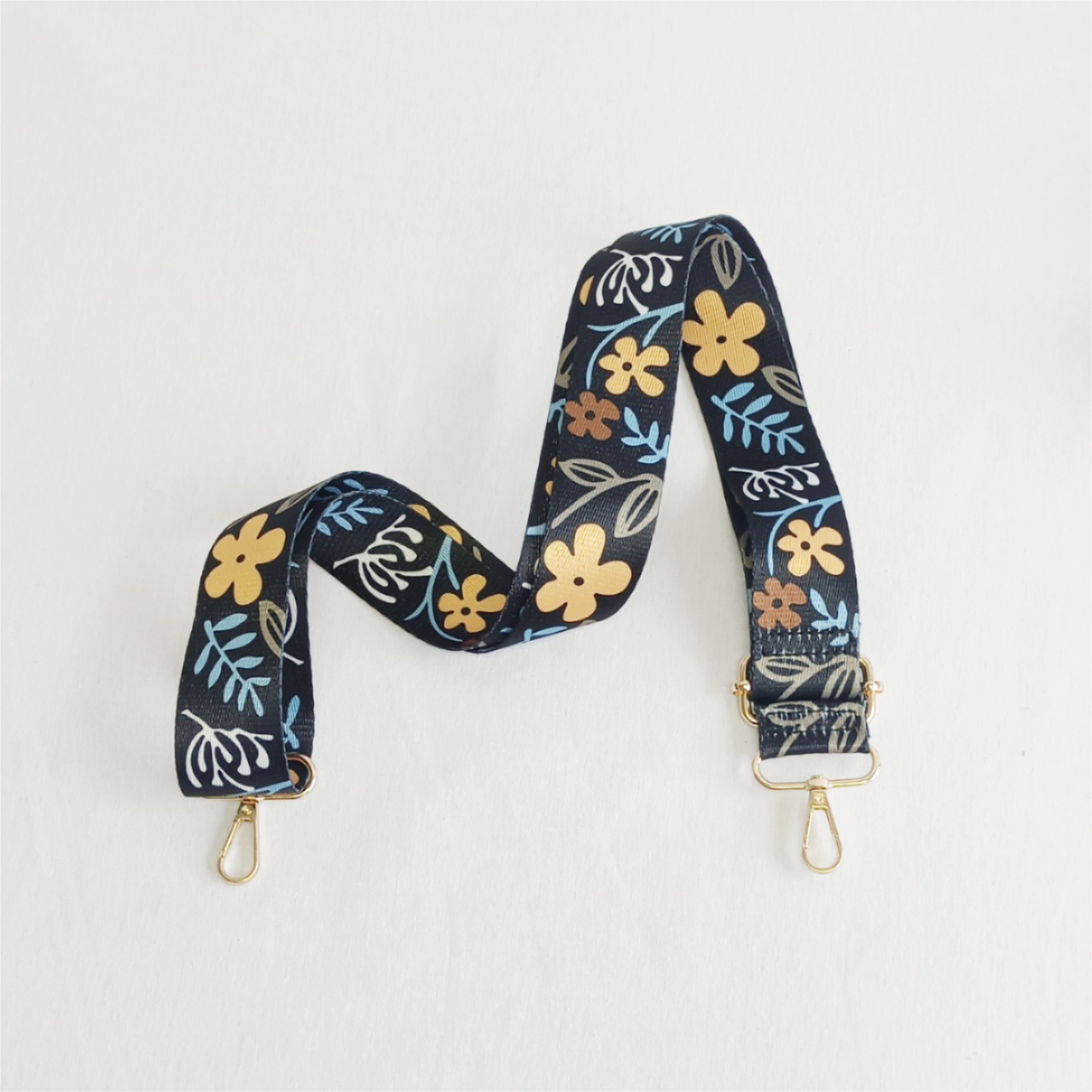 Popruh černý s květy - 1