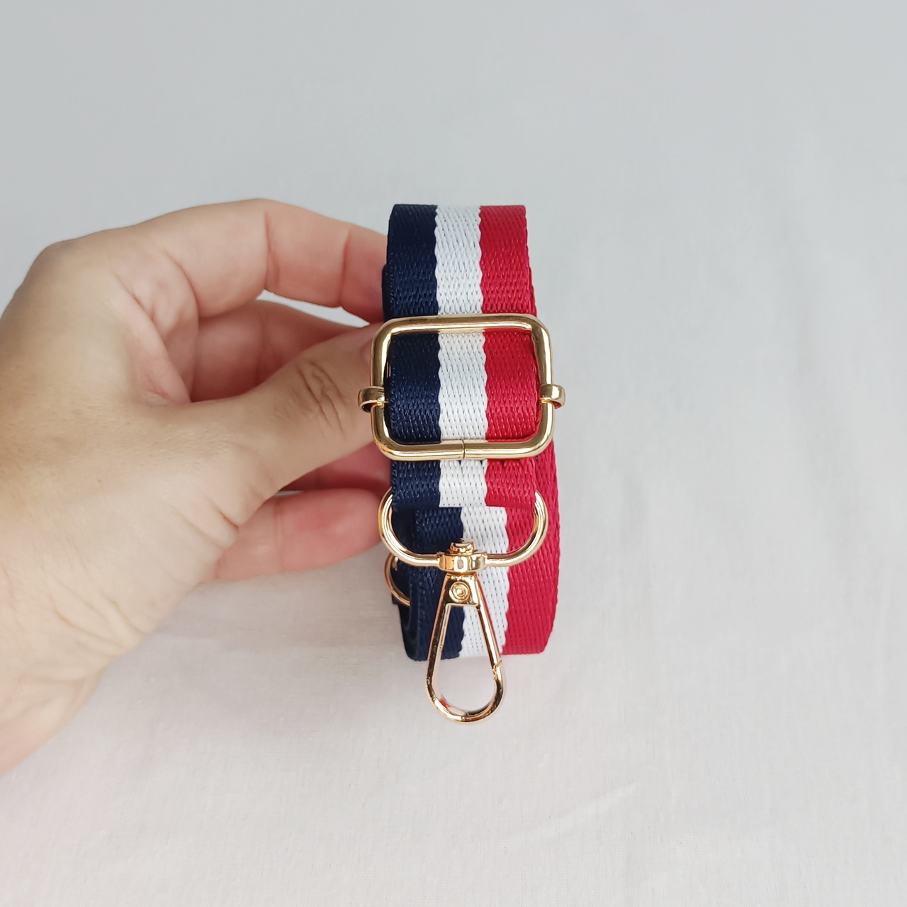 Popruh modro bílo červený