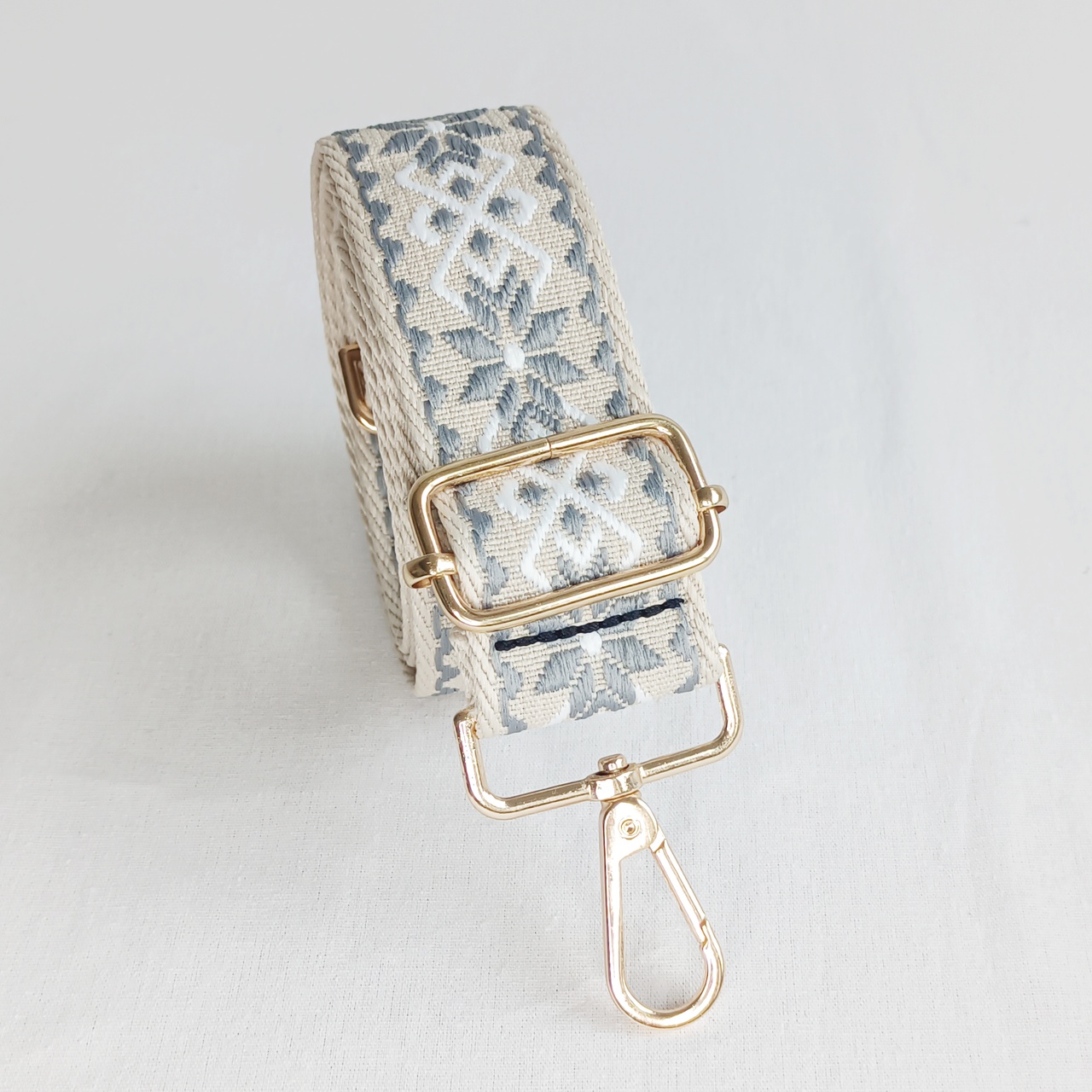 Popruh světle šedý - 1