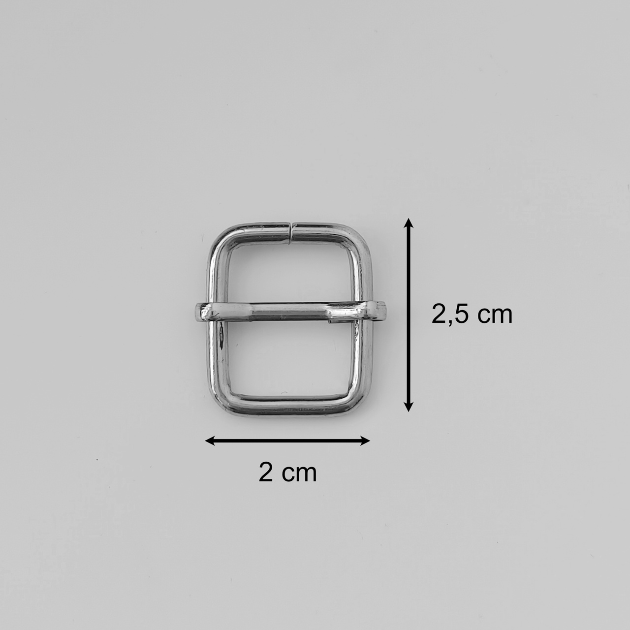 Průvlek kovový stříbrný